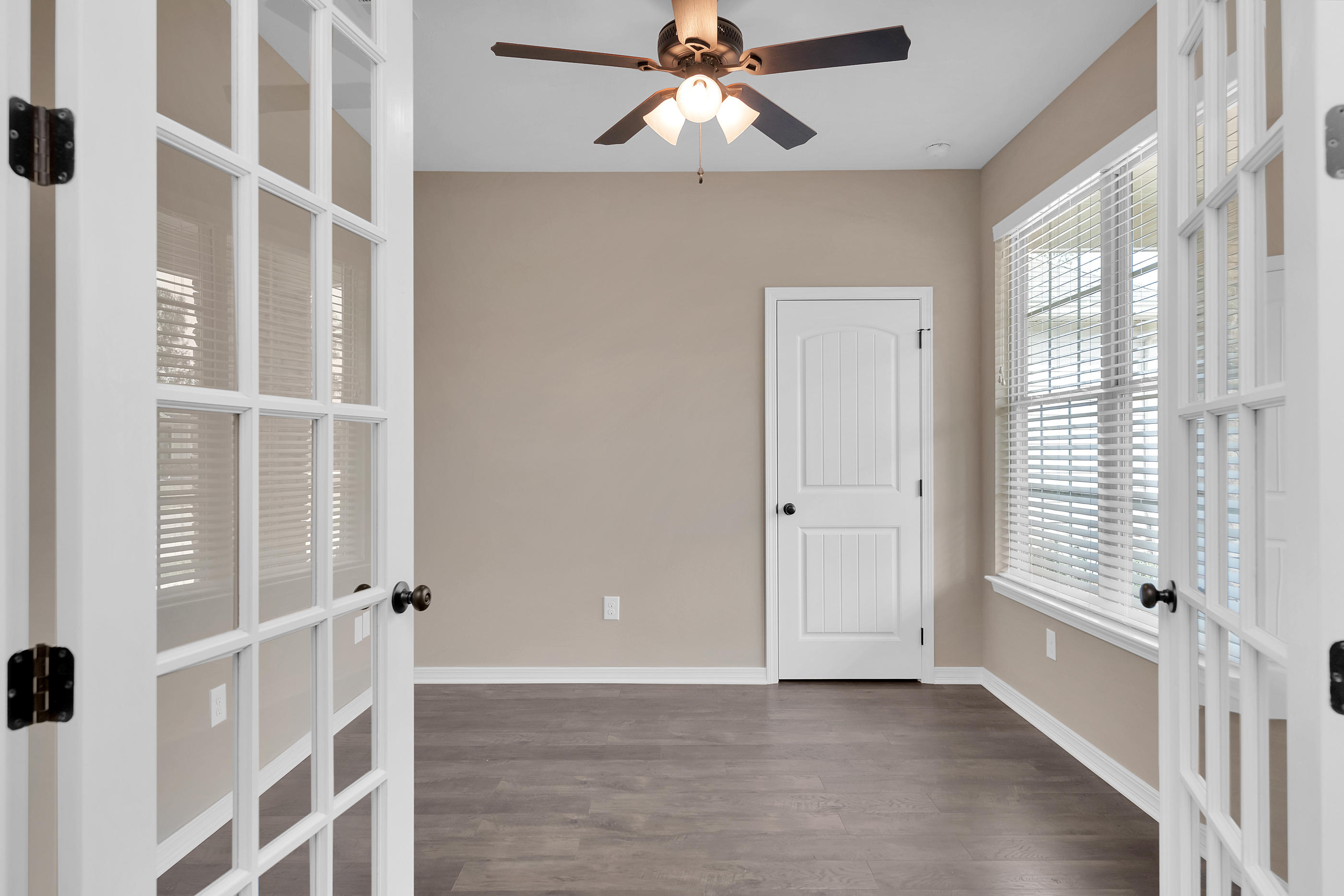 6195 Timberland Ridge Drive Crestview, FL 32539 - Photo 11 of 39 an empty room with windows