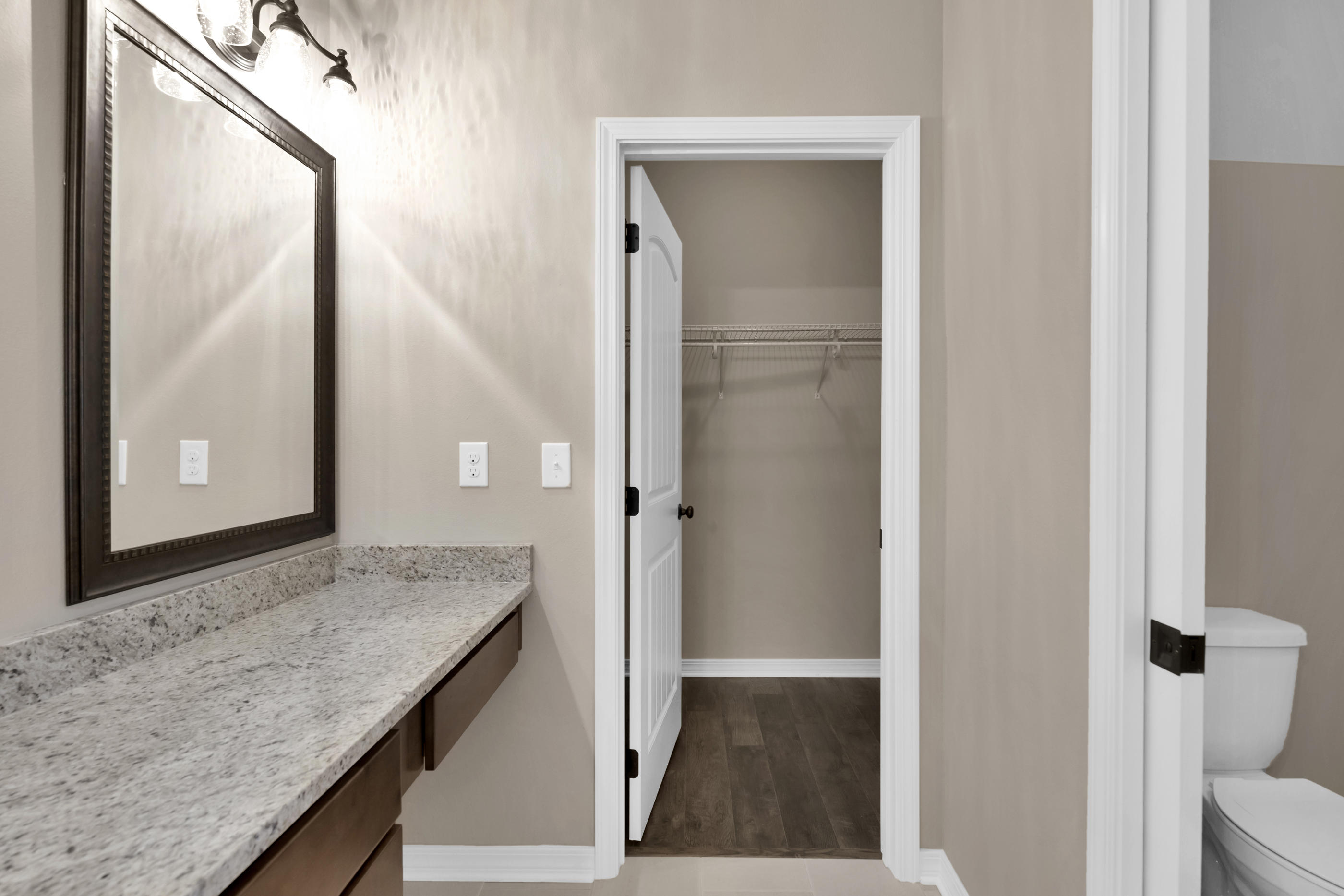 6195 Timberland Ridge Drive Crestview, FL 32539 - Photo 29 of 39 a view of a bathroom from a hallway