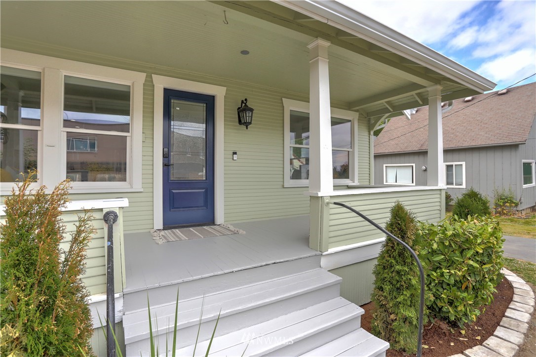 1019 North 1st Street Renton, WA 98057 - Photo 2 of 26