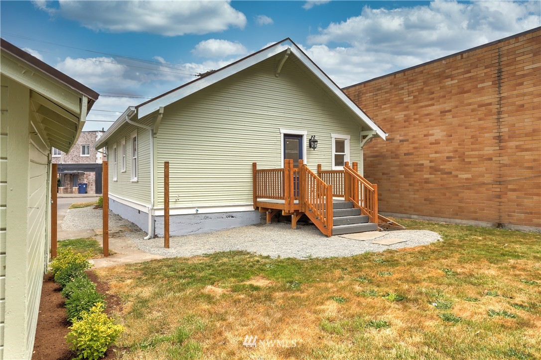 1019 North 1st Street Renton, WA 98057 - Photo 23 of 26