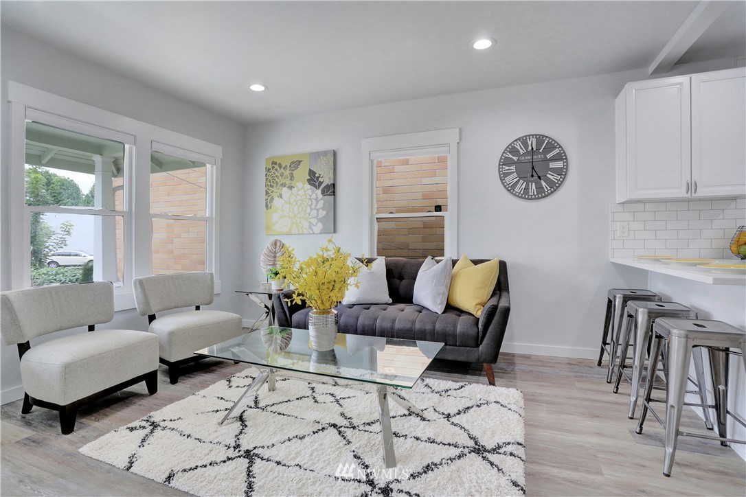 1019 North 1st Street Renton, WA 98057 - Photo 4 of 26