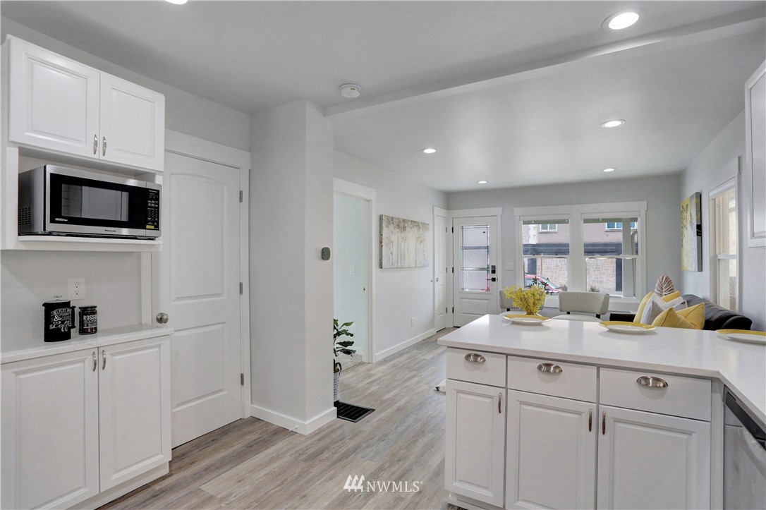1019 North 1st Street Renton, WA 98057 - Photo 8 of 26