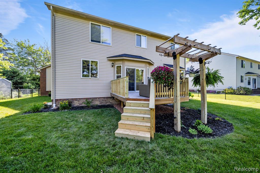 3571 Samuel Avenue Rochester Hills, MI 48309 - Photo 8 of 50 Gallery Image 8