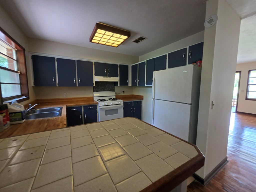 5522 Valleybrook Road Columbus, GA 31907 - Photo 14 of 36 Kitchen