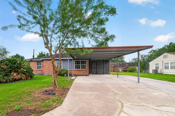 $1,850 | 8666 Candy Street, Houston, TX 77029
