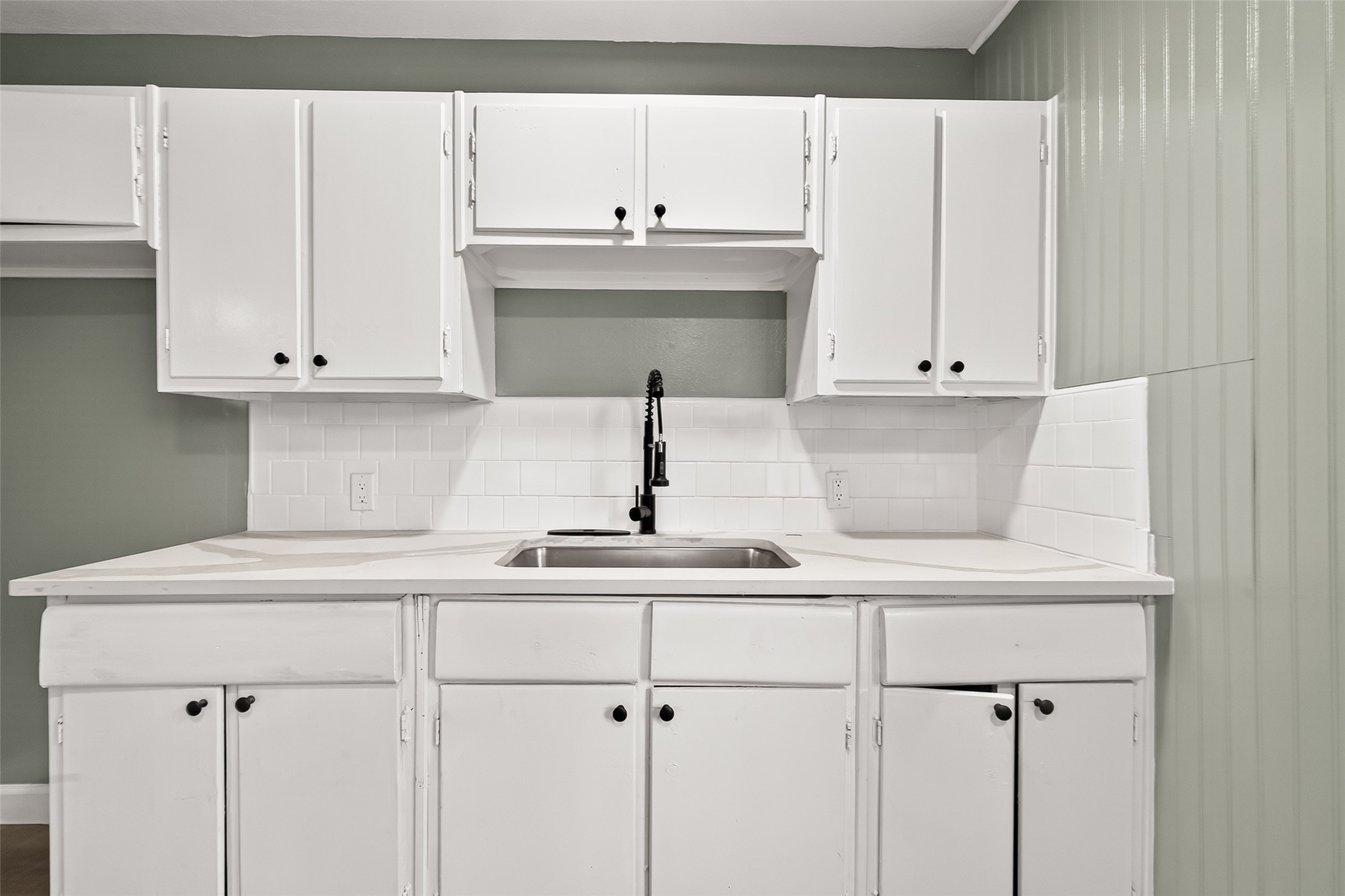 8666 Candy Street Houston, TX 77029 - Photo 14 of 36