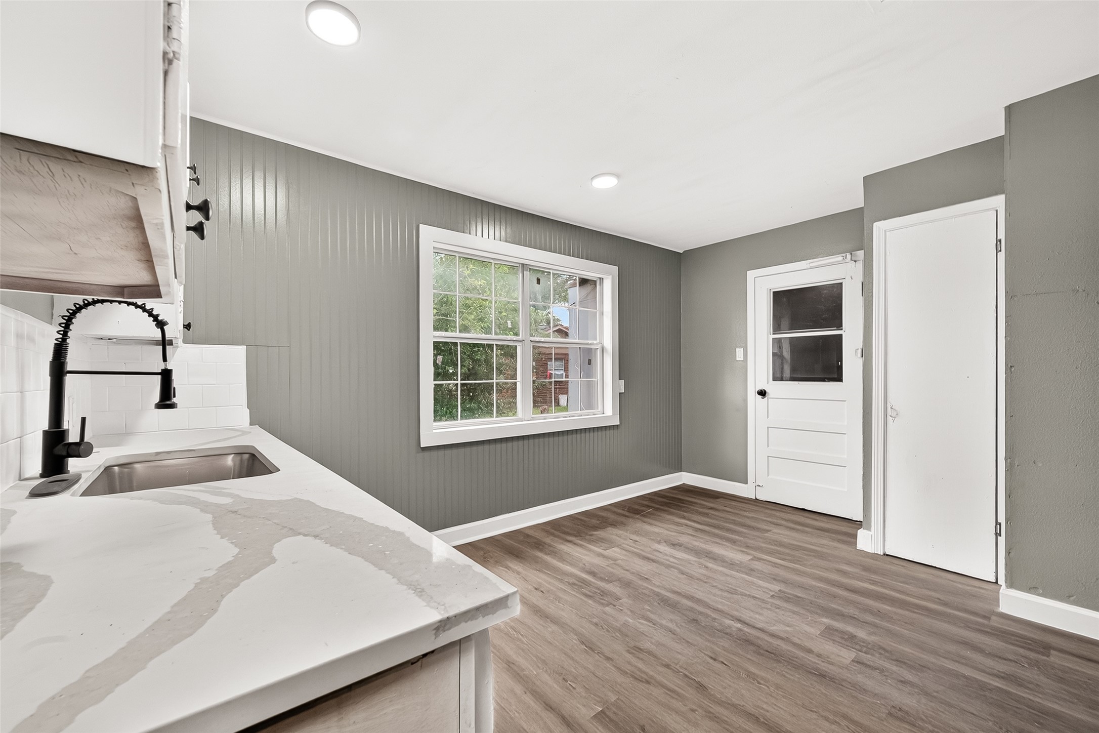 8666 Candy Street Houston, TX 77029 - Photo 15 of 36