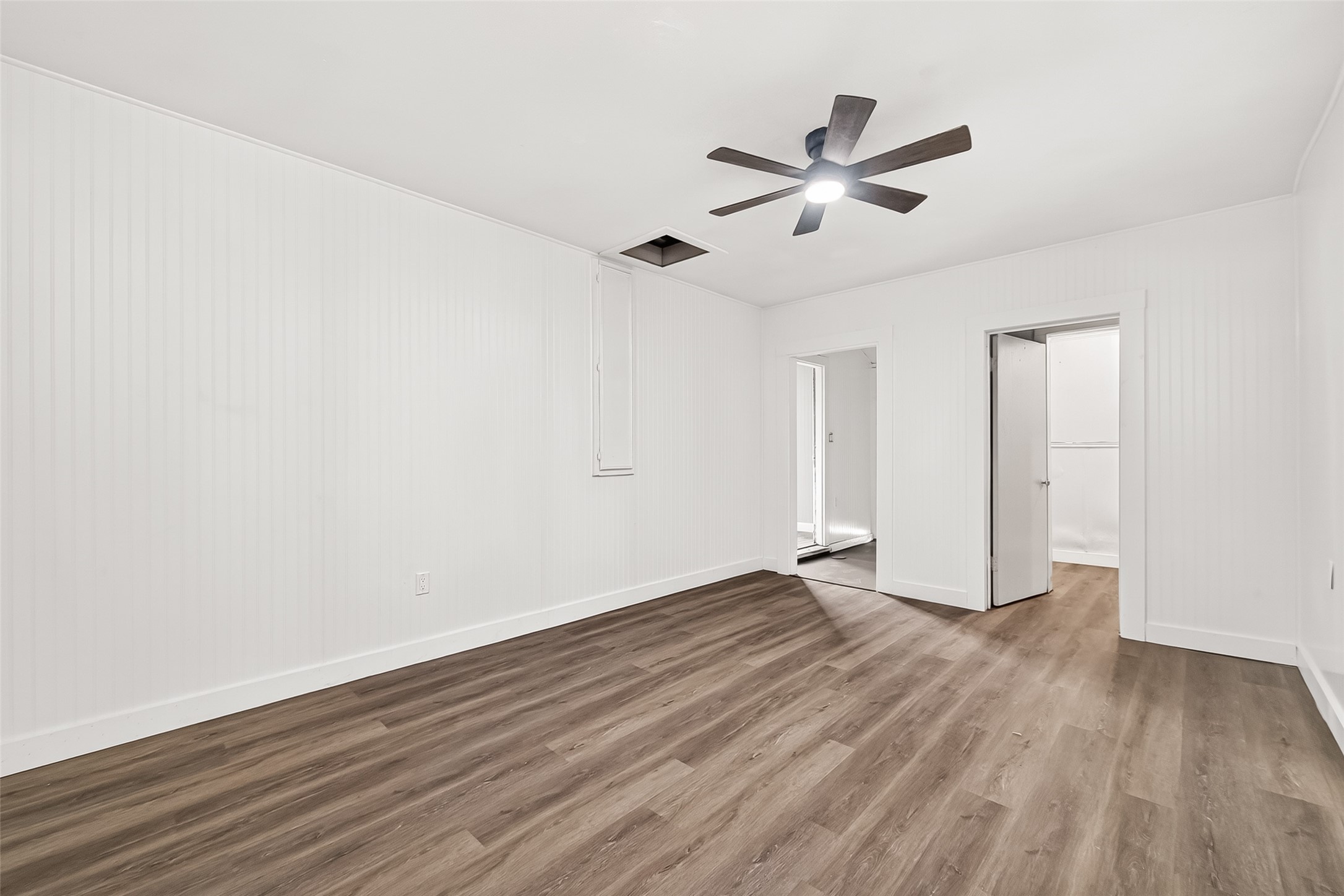 8666 Candy Street Houston, TX 77029 - Photo 17 of 36