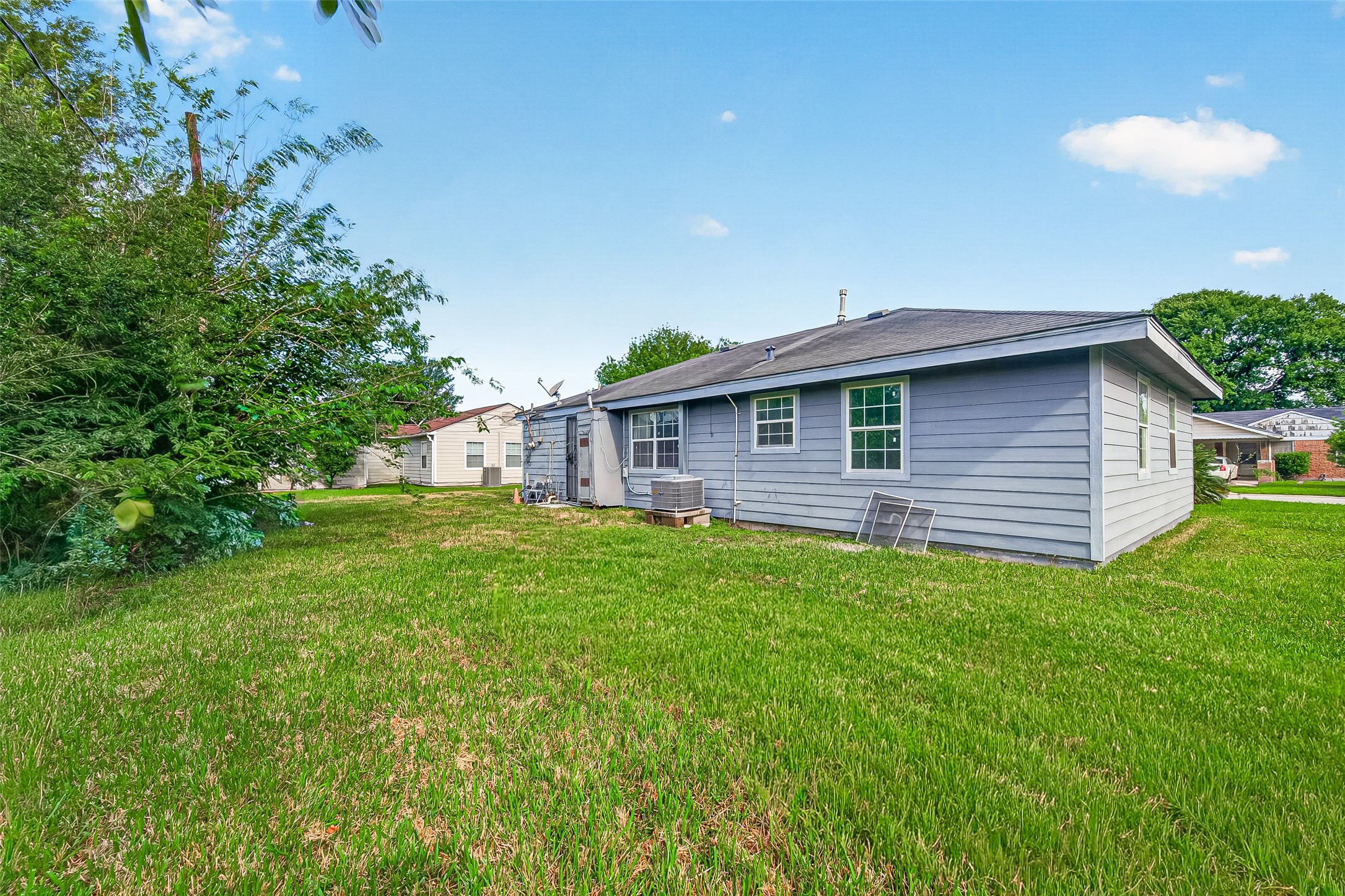 8666 Candy Street Houston, TX 77029 - Photo 35 of 36
