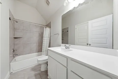 $425,000 | 2326 Calm Channel Court, Missouri City, TX 77459