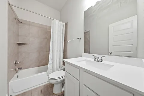 $425,000 | 2326 Calm Channel Court, Missouri City, TX 77459