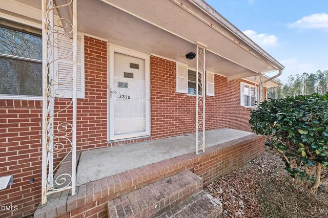 a black and white photo of a room