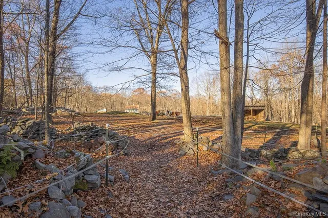 $590,000 | 355 Fosler Road, Wallkill, NY 12589