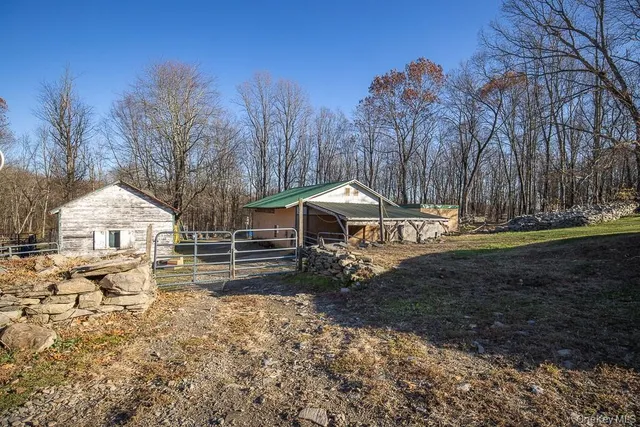 $595,000 | 355 Fosler Road, Wallkill, NY 12589