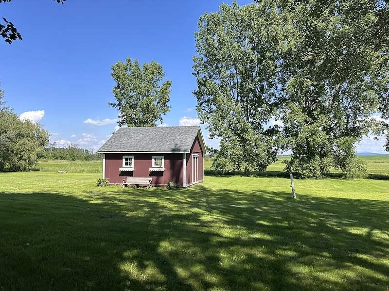 255 Maquam Shore Road Swanton, VT 05488 - Photo 9 of 32