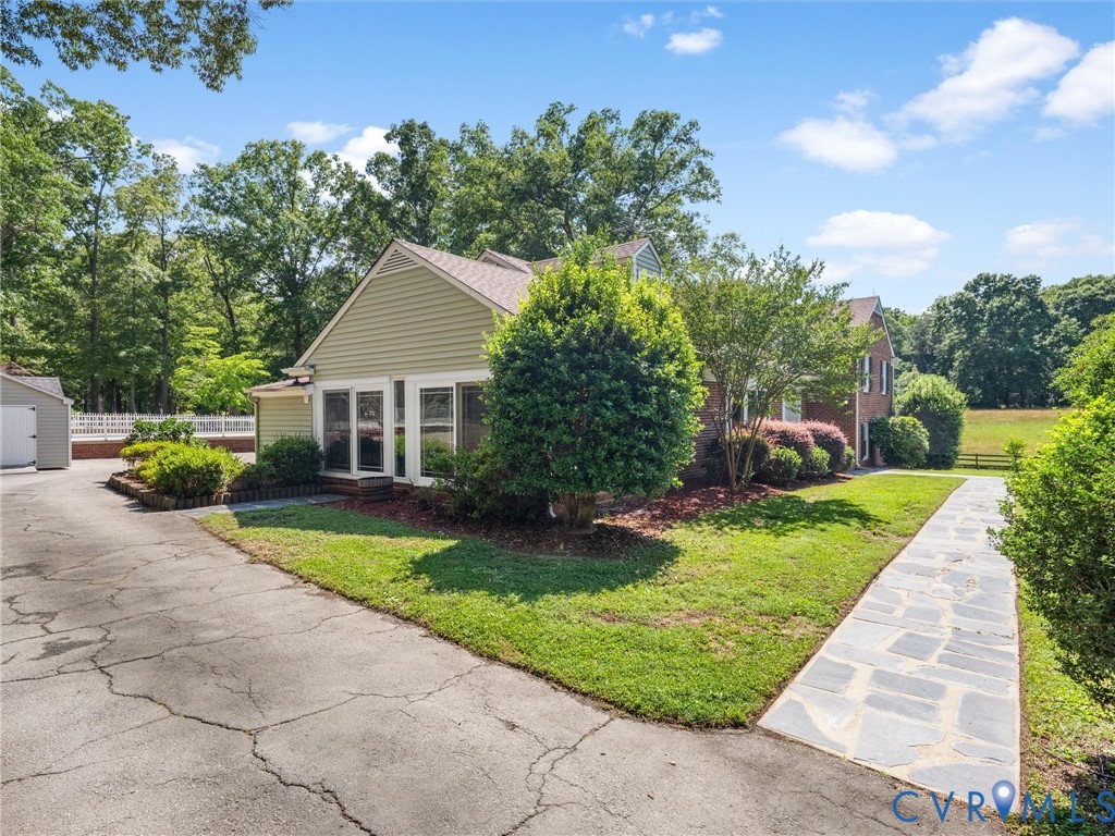 13099 Cedon Road Ashland, VA 23005 - Photo 76 of 92 Driveway leading to the front entrance