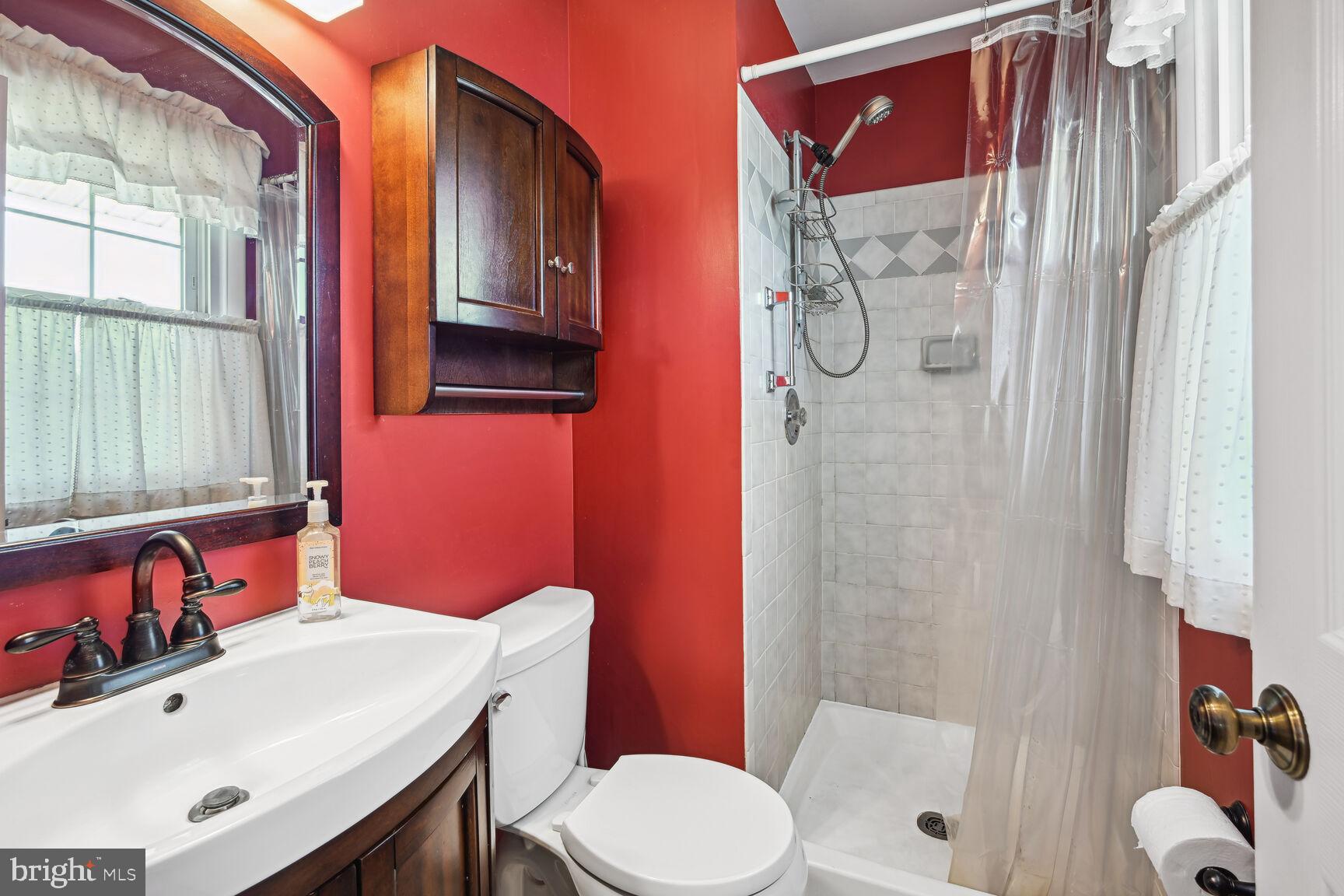 15317 Aylesbury Street Silver Spring, MD 20905 - Photo 24 of 57 Primary Bedroom/ Bathroom