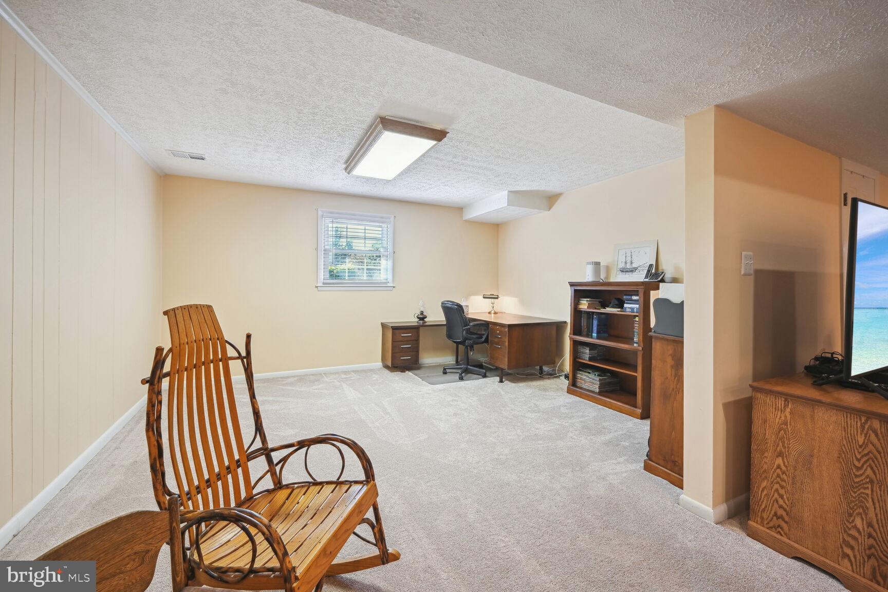 15317 Aylesbury Street Silver Spring, MD 20905 - Photo 26 of 57 Office Area off Family Room