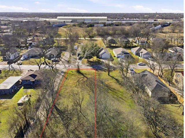 $35,000 | 802 Chase Avenue, Cleburne, TX 76031