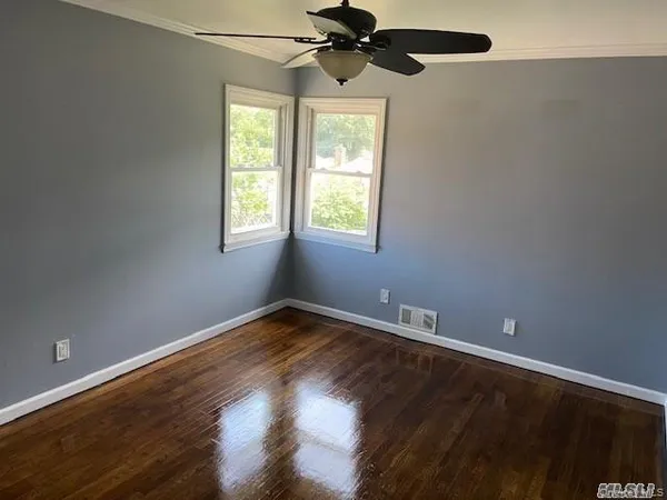 $949,000 | 146-15 221st Street | Brookville