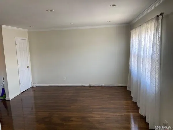 $949,000 | 146-15 221st Street | Brookville