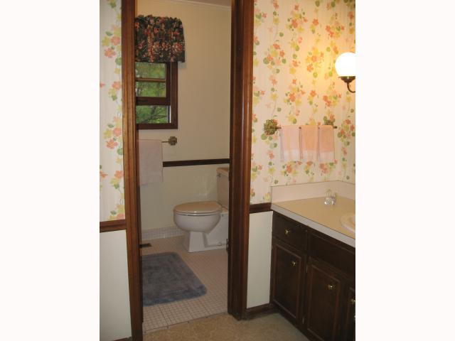 2438 Sandover Road Columbus, OH 43220 - Photo 8 of 14 Gallery Image 8
