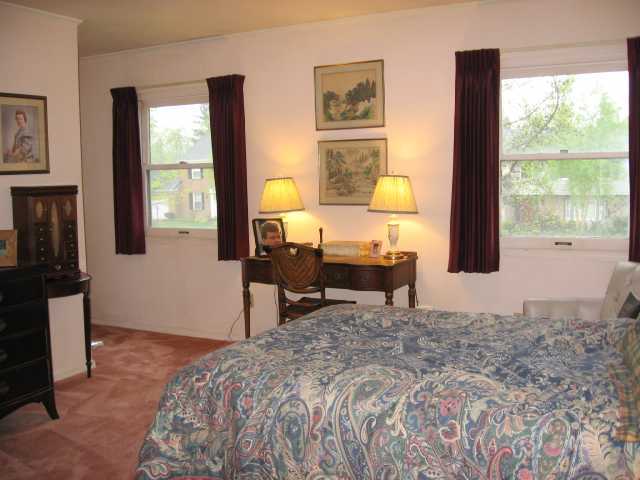 2438 Sandover Road Columbus, OH 43220 - Photo 9 of 14 Gallery Image 9