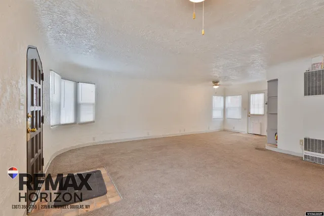 $219,900 | 327 South 6th Street, Douglas, WY 82633