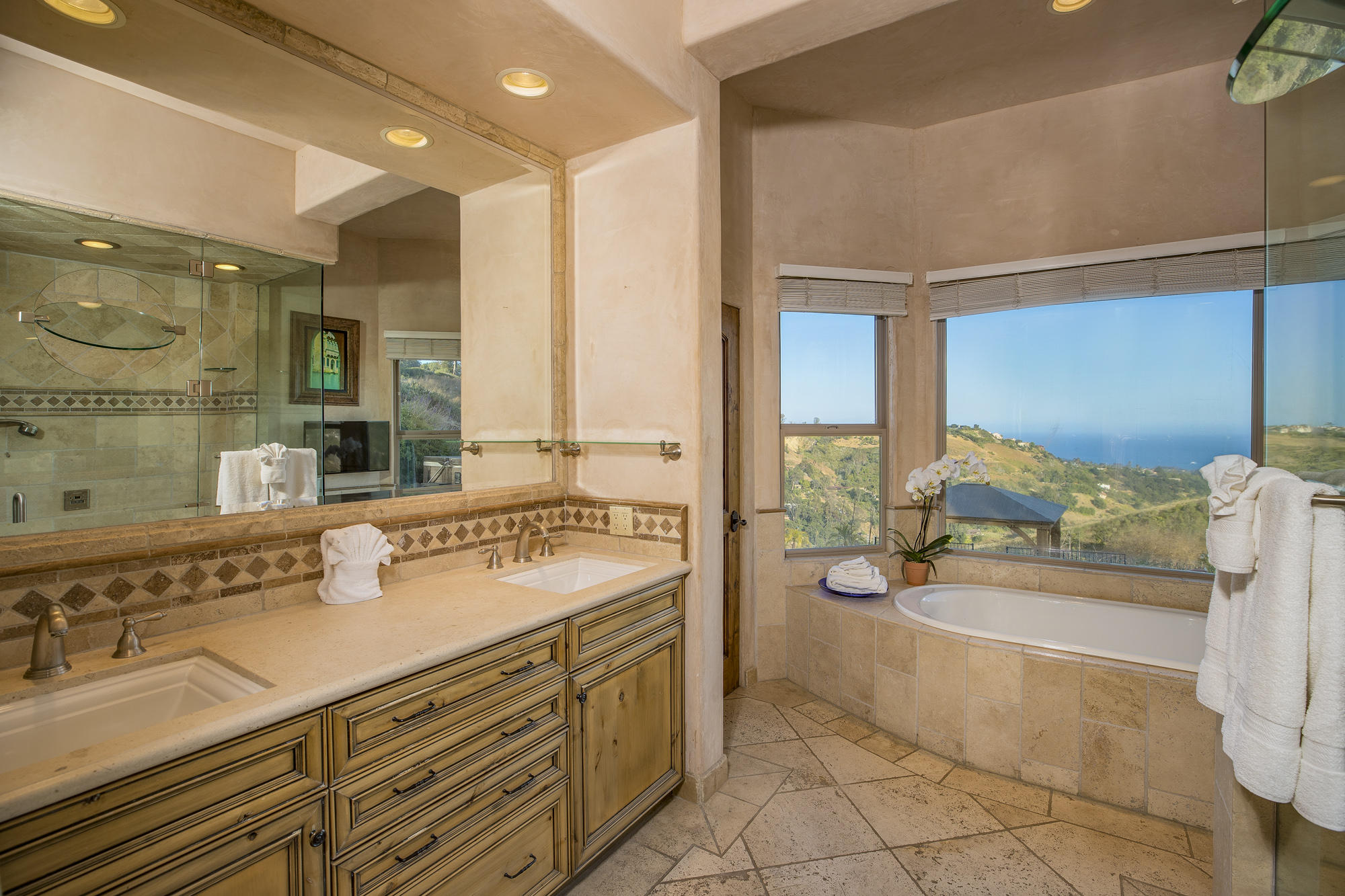 154 Conejo Road Santa Barbara, CA 93103 - Photo 22 of 25 154 Conejo20170612_0022