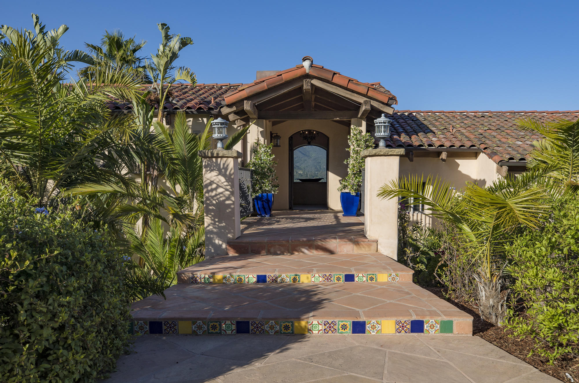 154 Conejo Road Santa Barbara, CA 93103 - Photo 3 of 25 154 Conejo20170612_0011