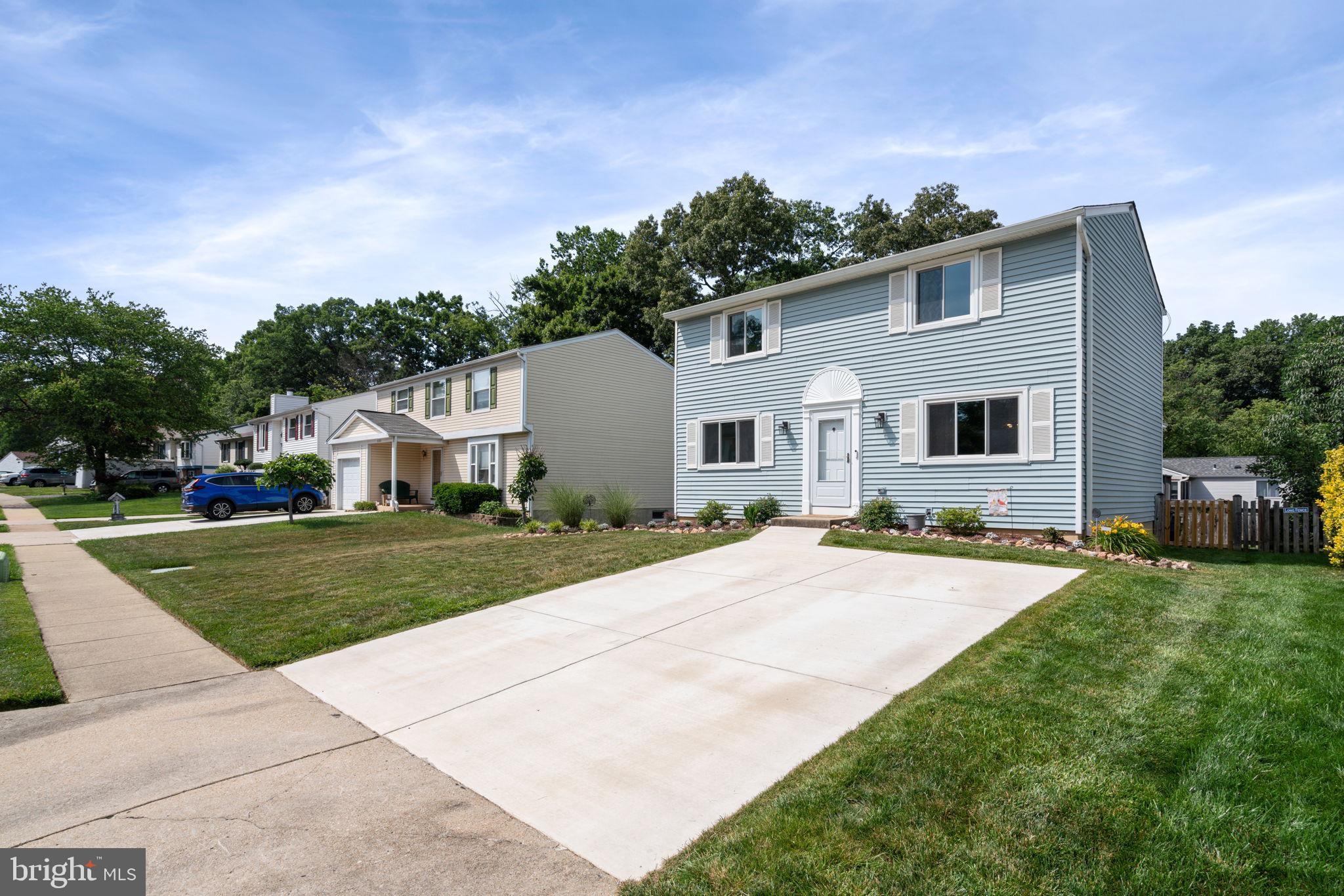 8286 Wold Den Court Springfield, VA 22153 - Photo 3 of 38 Gallery Image 3
