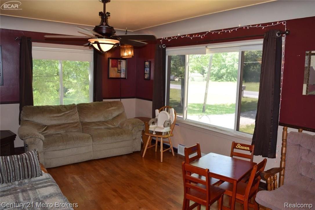 8052 North Bray Road Mount Morris, MI 48458 - Photo 11 of 39 30068275_10.jpg