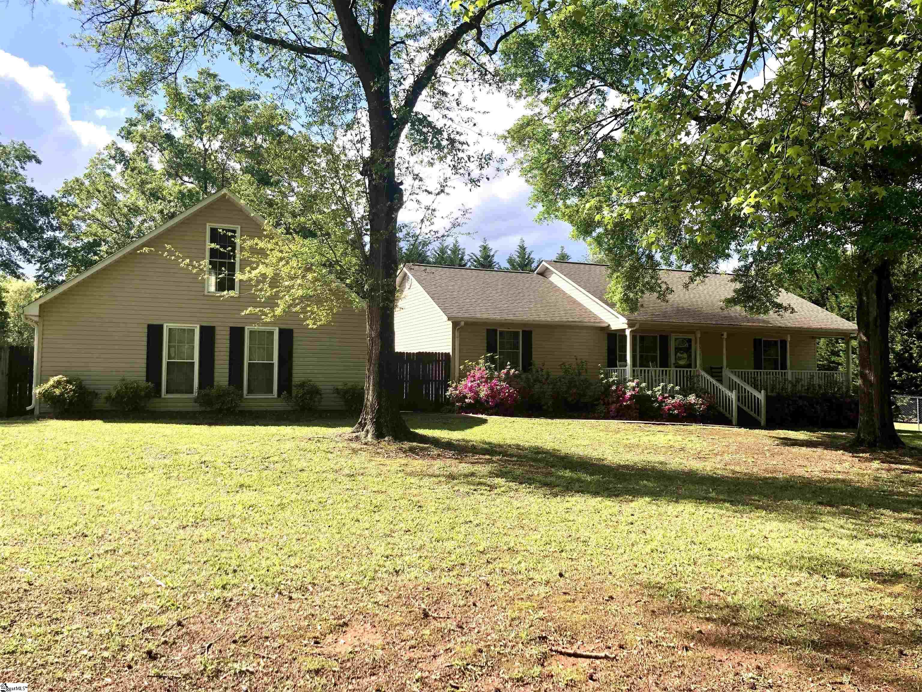 319 Vinyard Road Boiling Springs, SC 29316 - Photo 1 of 16 Gallery Image 1