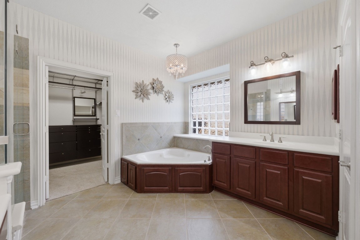 315 Arbor Ridge Lane Conroe, TX 77384 - Photo 22 of 47