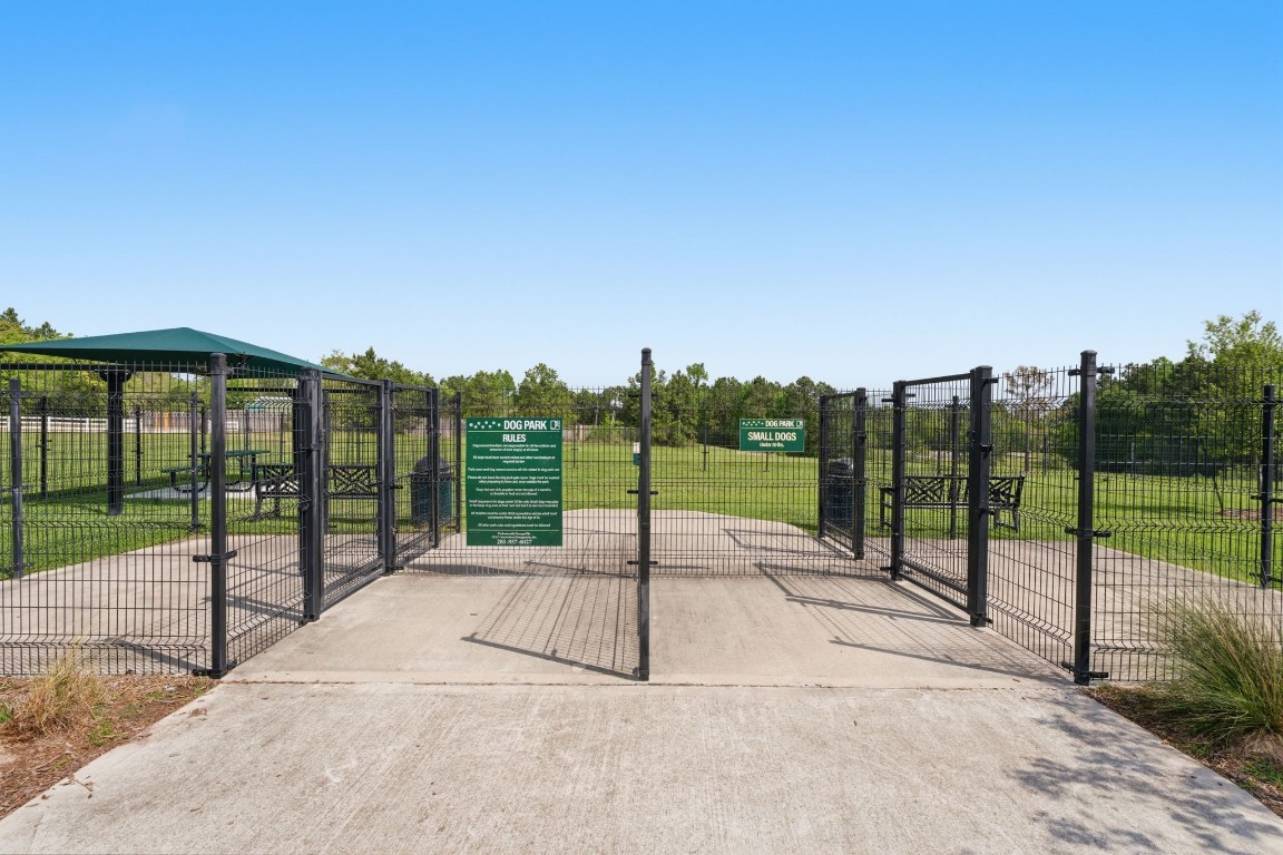 315 Arbor Ridge Lane Conroe, TX 77384 - Photo 41 of 47 Dog Park