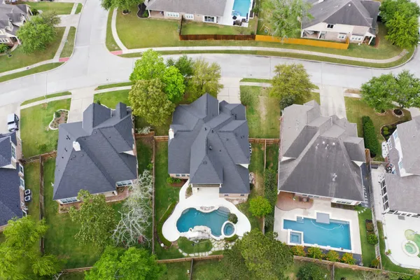 $612,000 | 315 Arbor Ridge Lane, Conroe, TX 77384
