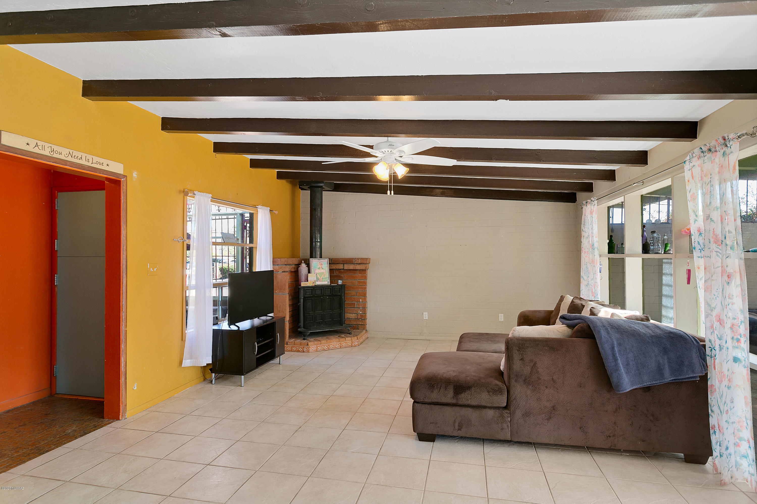 2017 North Ridgeway Road Tucson, AZ 85712 - Photo 9 of 29 Gallery Image 9