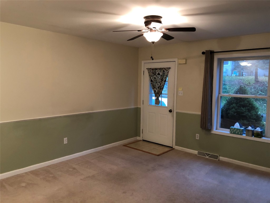 3842 Country Club Road Endwell, NY 13760 - Photo 5 of 22 Gallery Image 5