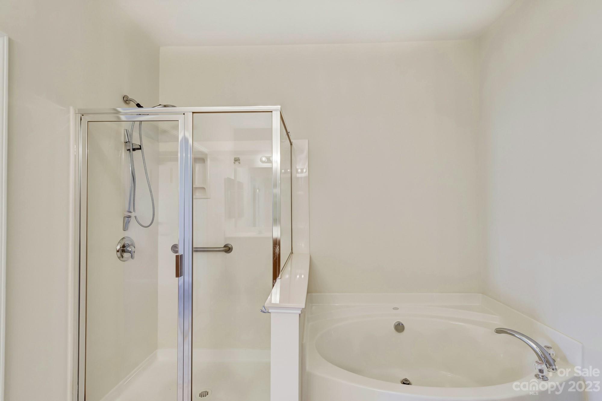 3253 Sapphire Lane Fort Mill, SC 29708 - Photo 25 of 35 a bathroom with a bathtub