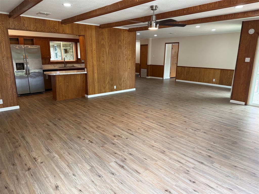 216 Randy Street Whitesboro, TX 76273 - Photo 3 of 30