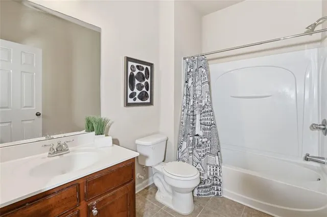 $349,500 | 1186 Ridenour Boulevard, Unit 5, Kennesaw, GA 30152