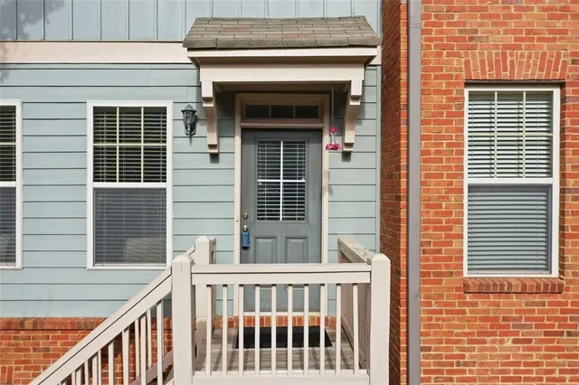 $349,500 | 1186 Ridenour Boulevard, Unit 5, Kennesaw, GA 30152