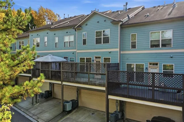 $349,500 | 1186 Ridenour Boulevard, Unit 5, Kennesaw, GA 30152