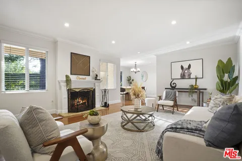 $1,595,000 | 2452 North Altadena Drive, Altadena, CA 91001
