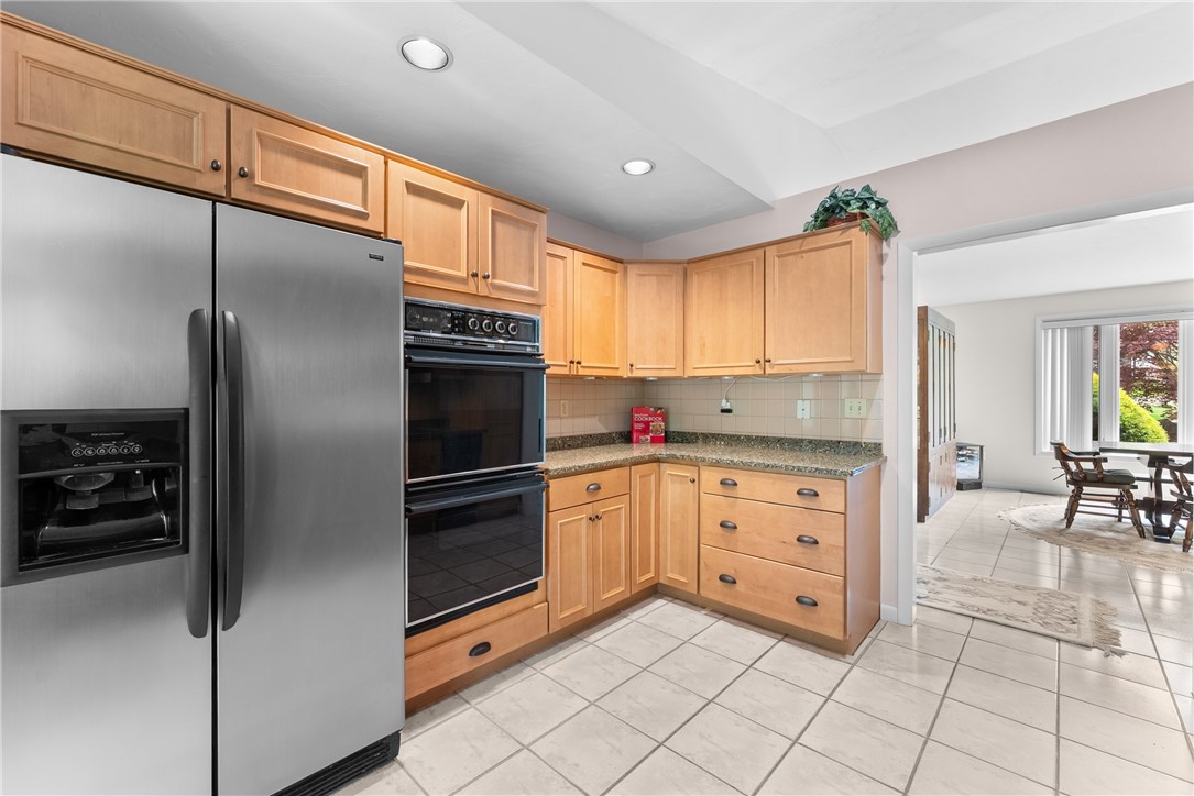44 Whipple Road Smithfield, RI 02917 - Photo 17 of 50