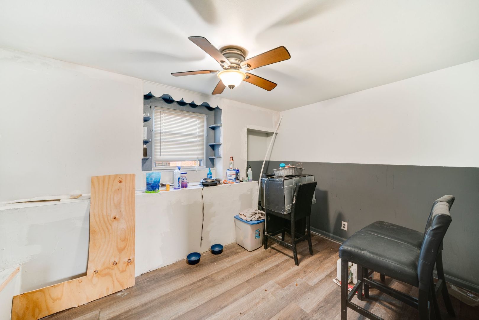 14446 Des Plaines Street Harvey, IL 60426 - Photo 14 of 19 a view of workspace with wooden floor