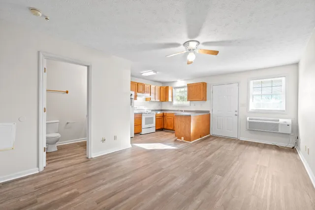 $795 | 280 Thompsonville Lane, Unit C, Oak Grove, KY 42262