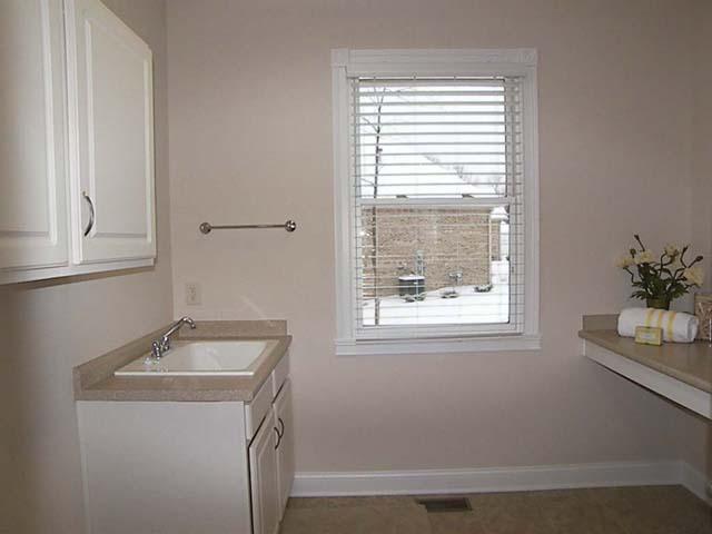 7709 Spring Ridge Way Indianapolis, IN 46278 - Photo 9 of 12 Gallery Image 9