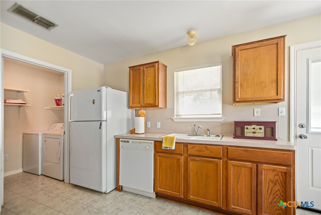 314 Rouen Drive Port Lavaca, TX 77979 - Photo 12 of 25