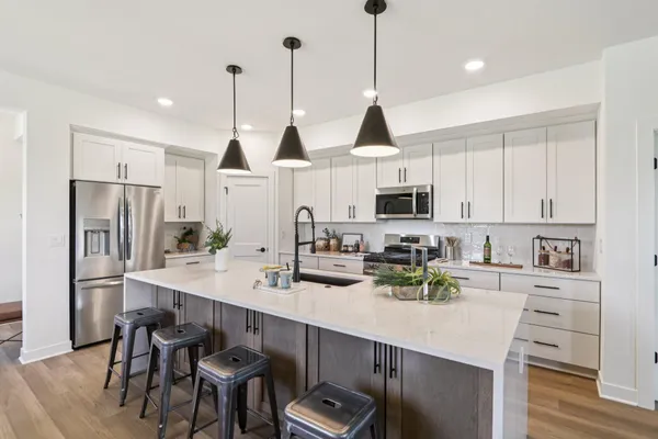 $633,900 | 2116 Bluestem Drive, Unit 1402, Waukesha, WI 53188